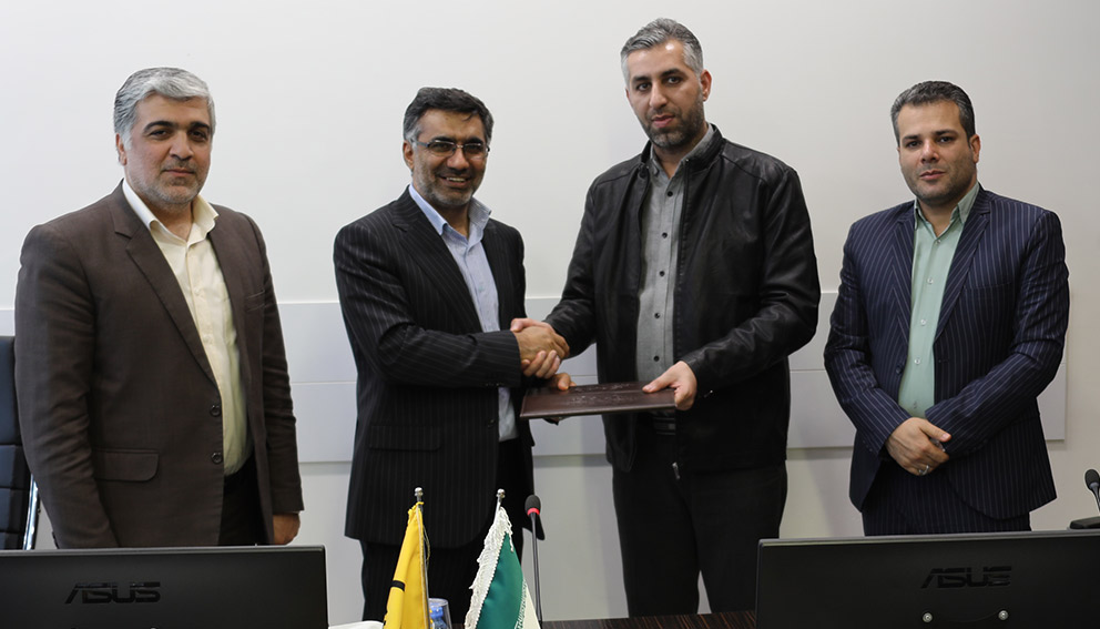 امضای قرارداد توسعه زیرساخت شهر هوشمند بین ایرانسل و قائمشهر